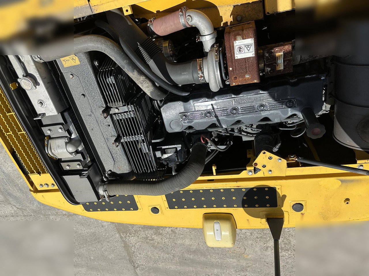 KOMATSU PC200-8 - Kāpurķēžu ekskavators: foto 5 KOMATSU PC200-8 - Kāpurķēžu ekskavators: foto 5