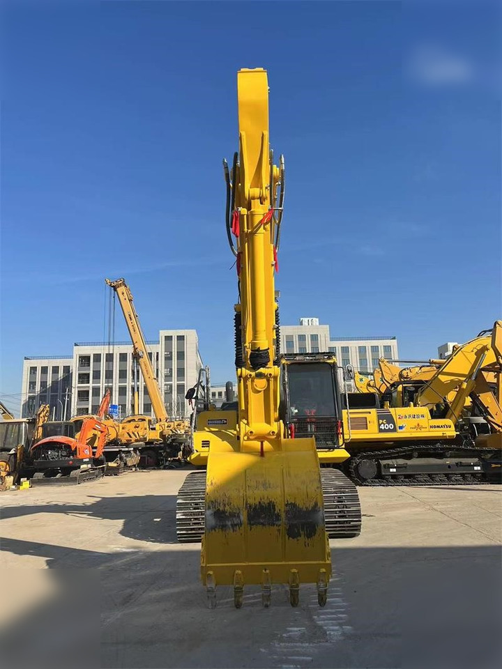 KOMATSU PC200-8N1 - Kāpurķēžu ekskavators: foto 4 KOMATSU PC200-8N1 - Kāpurķēžu ekskavators: foto 4