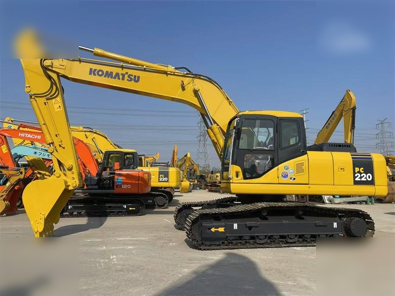 KOMATSU PC220-7 - Kāpurķēžu ekskavators: foto 3 KOMATSU PC220-7 - Kāpurķēžu ekskavators: foto 3