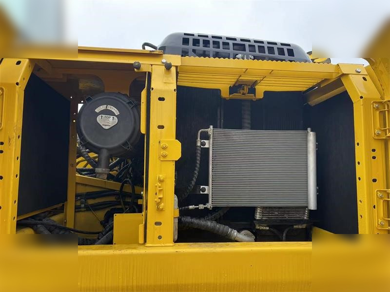 Kāpurķēžu ekskavators KOMATSU PC220-8: foto 9
