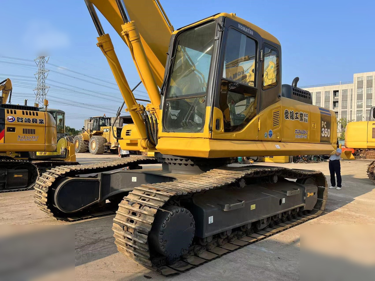 KOMATSU PC350-7 - Kāpurķēžu ekskavators: foto 2 KOMATSU PC350-7 - Kāpurķēžu ekskavators: foto 2