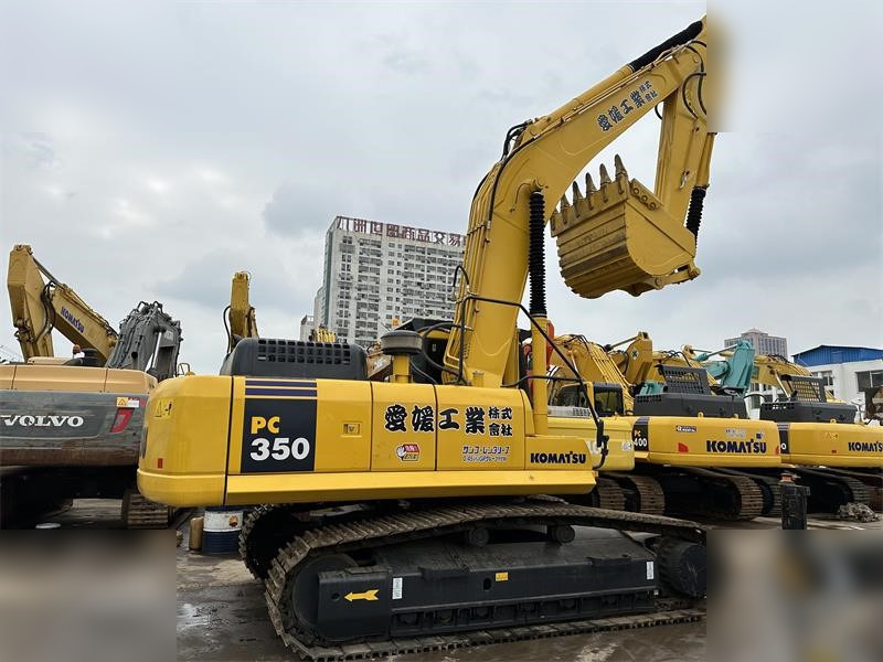 KOMATSU PC350-7 - Kāpurķēžu ekskavators: foto 1 KOMATSU PC350-7 - Kāpurķēžu ekskavators: foto 1