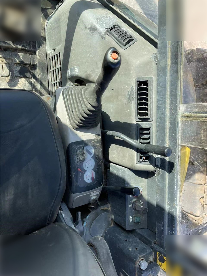 KOMATSU PC35MR-2 - Mini-ekskavators: foto 4 KOMATSU PC35MR-2 - Mini-ekskavators: foto 4
