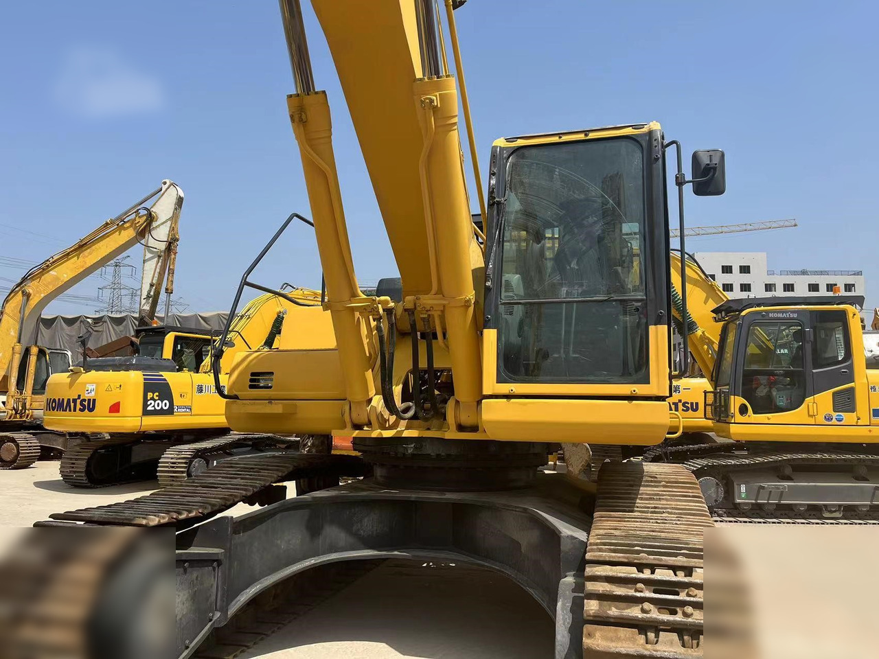 KOMATSU PC400-8 - Kāpurķēžu ekskavators: foto 3 KOMATSU PC400-8 - Kāpurķēžu ekskavators: foto 3