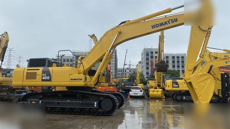 KOMATSU PC400-8 - Kāpurķēžu ekskavators: foto 3 KOMATSU PC400-8 - Kāpurķēžu ekskavators: foto 3