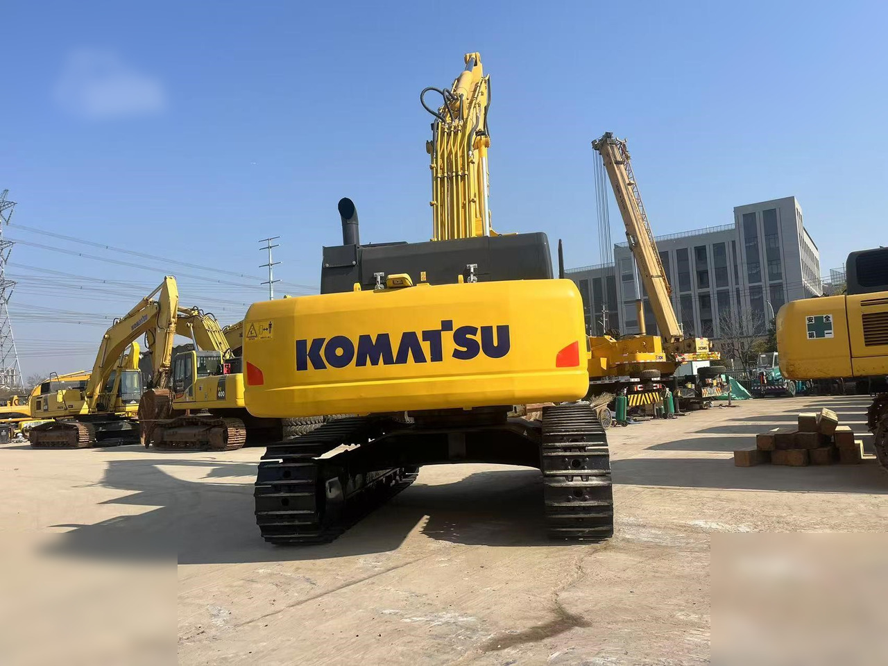 KOMATSU PC400-8R - Kāpurķēžu ekskavators: foto 3 KOMATSU PC400-8R - Kāpurķēžu ekskavators: foto 3