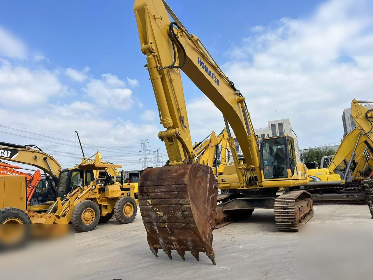 KOMATSU PC400-8R - Kāpurķēžu ekskavators: foto 3 KOMATSU PC400-8R - Kāpurķēžu ekskavators: foto 3
