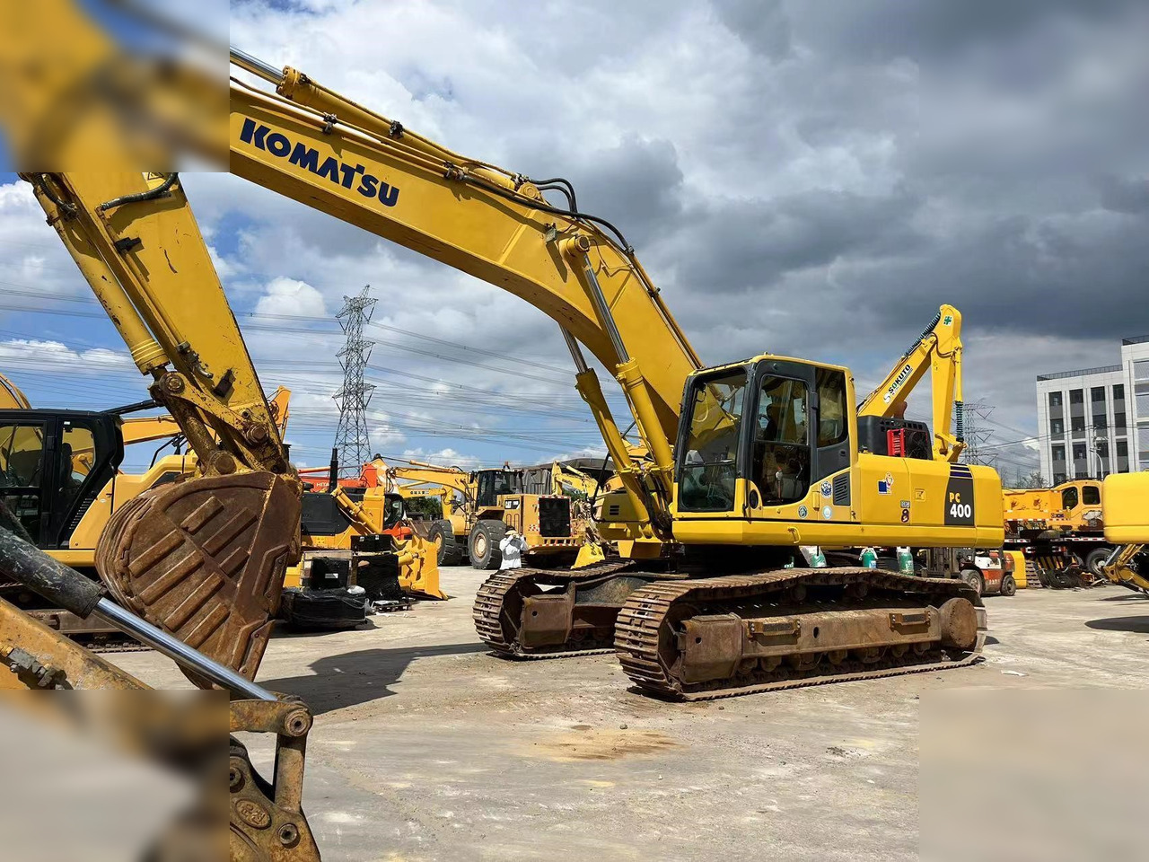KOMATSU PC400-8R - Kāpurķēžu ekskavators: foto 2 KOMATSU PC400-8R - Kāpurķēžu ekskavators: foto 2