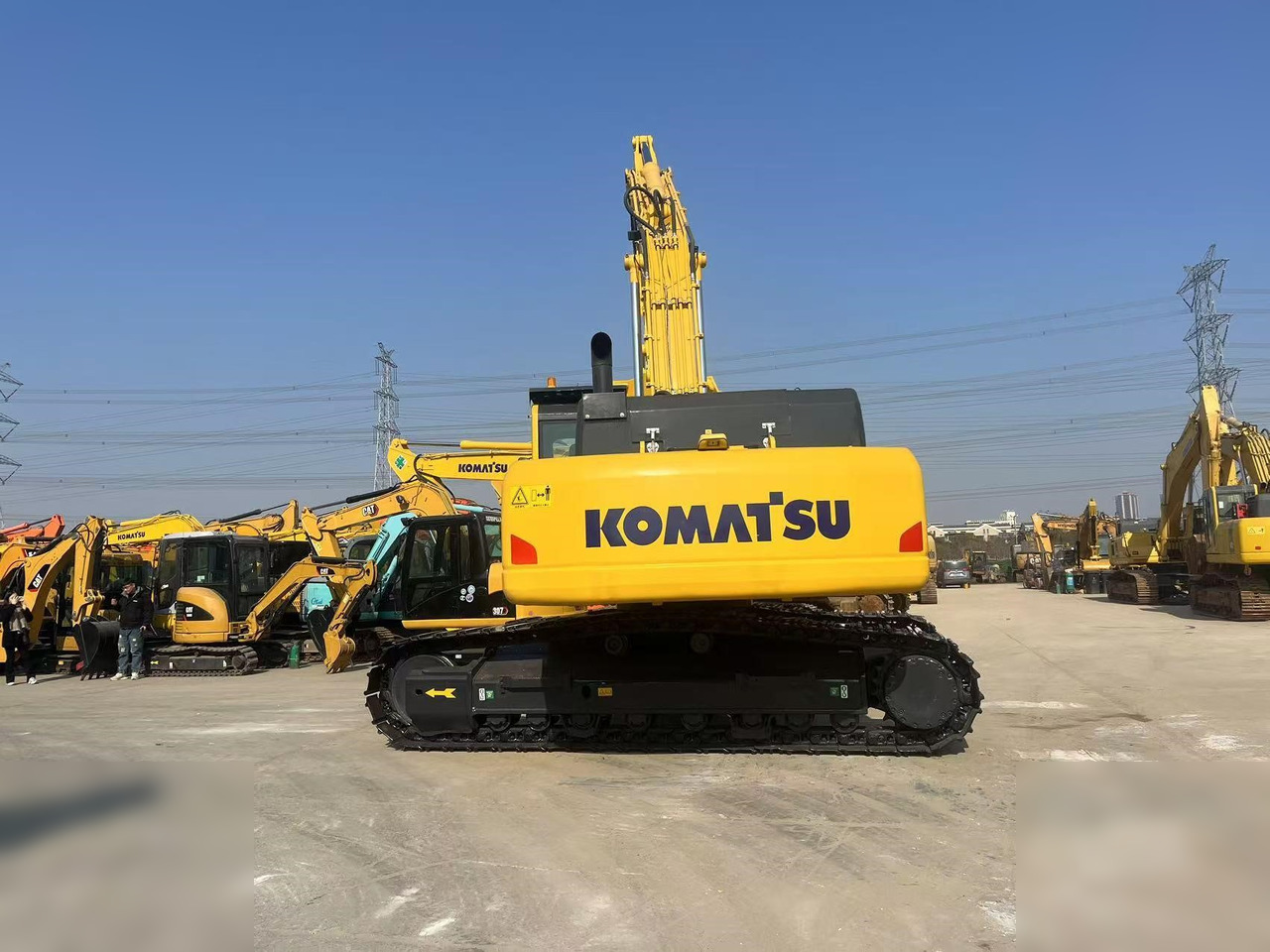 KOMATSU PC400-8R - Kāpurķēžu ekskavators: foto 3 KOMATSU PC400-8R - Kāpurķēžu ekskavators: foto 3