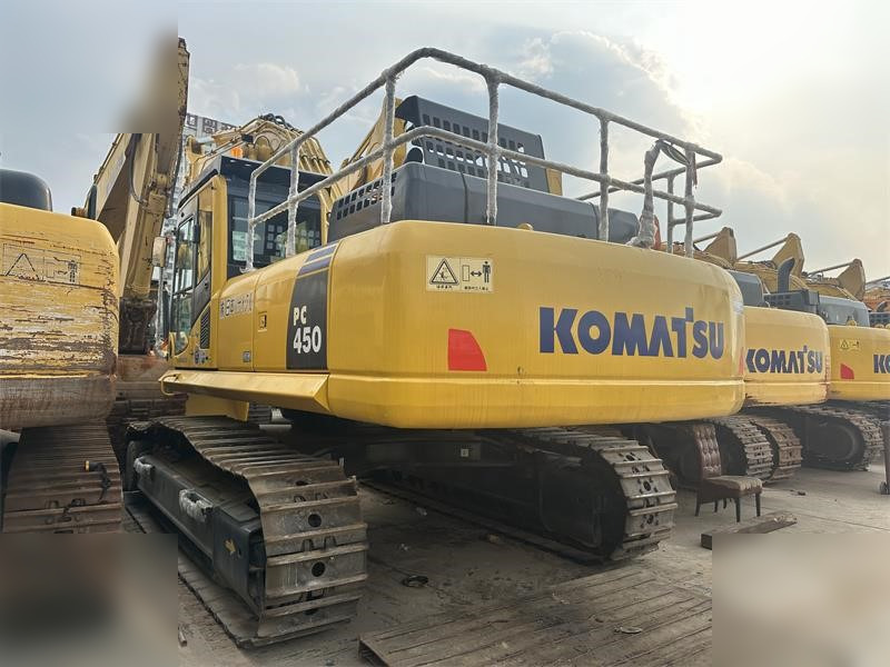KOMATSU PC450-8 - Kāpurķēžu ekskavators: foto 5 KOMATSU PC450-8 - Kāpurķēžu ekskavators: foto 5