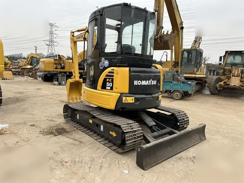 KOMATSU PC50MR-2 - Mini-ekskavators: foto 1 KOMATSU PC50MR-2 - Mini-ekskavators: foto 1