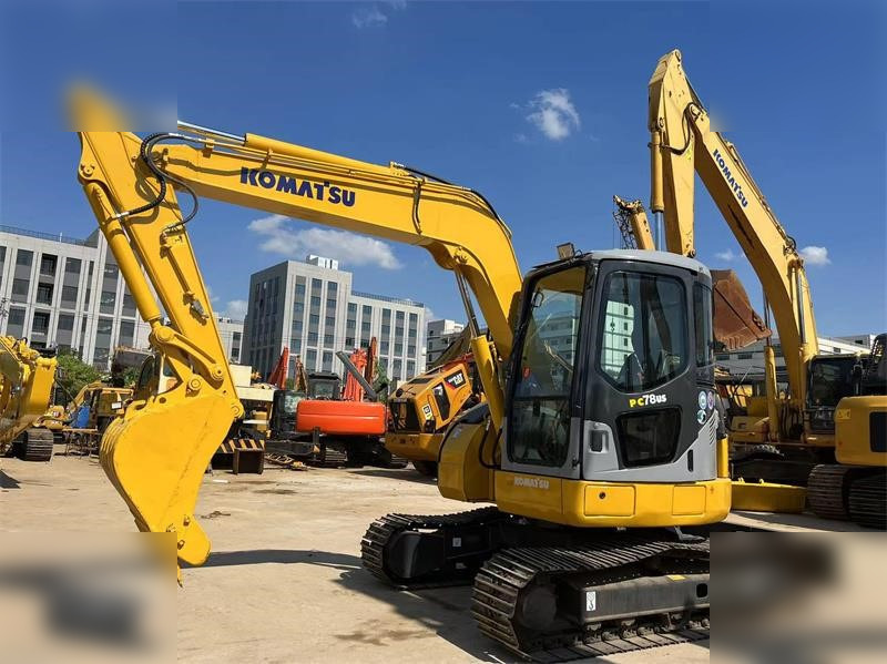 KOMATSU PC78US-6 - Kāpurķēžu ekskavators: foto 1 KOMATSU PC78US-6 - Kāpurķēžu ekskavators: foto 1