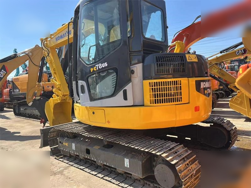 KOMATSU PC78US-6 - Kāpurķēžu ekskavators: foto 3 KOMATSU PC78US-6 - Kāpurķēžu ekskavators: foto 3