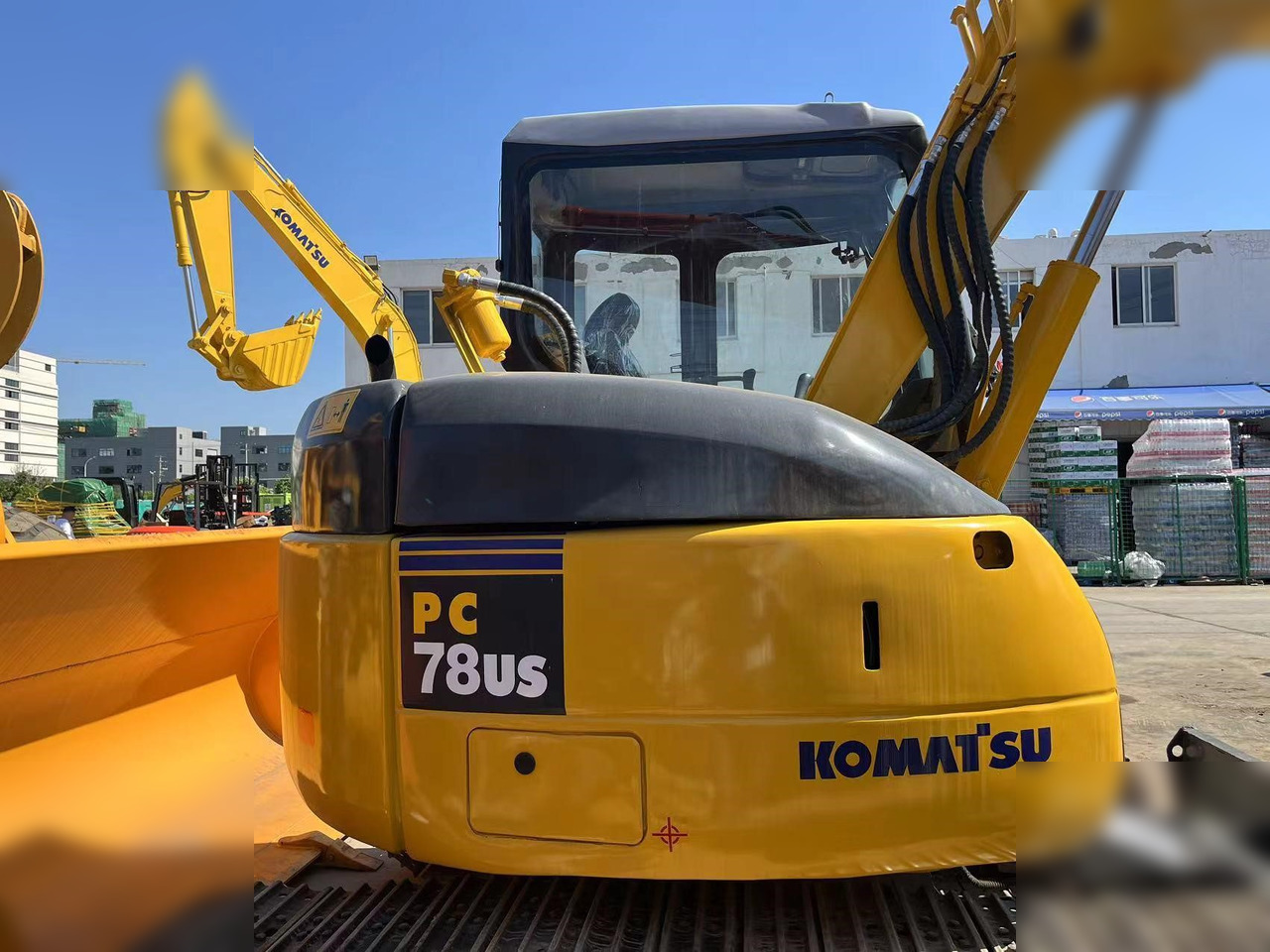 KOMATSU PC78US-6 - Kāpurķēžu ekskavators: foto 4 KOMATSU PC78US-6 - Kāpurķēžu ekskavators: foto 4