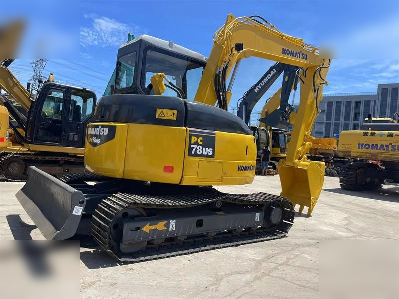 KOMATSU PC78US-6 - Kāpurķēžu ekskavators: foto 2 KOMATSU PC78US-6 - Kāpurķēžu ekskavators: foto 2