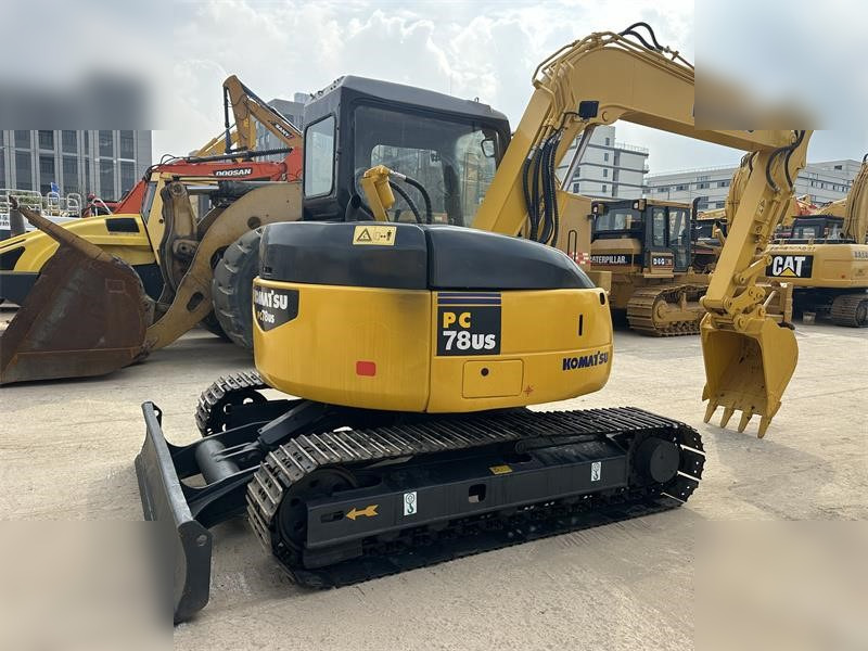 KOMATSU PC78US-6 - Kāpurķēžu ekskavators: foto 4 KOMATSU PC78US-6 - Kāpurķēžu ekskavators: foto 4
