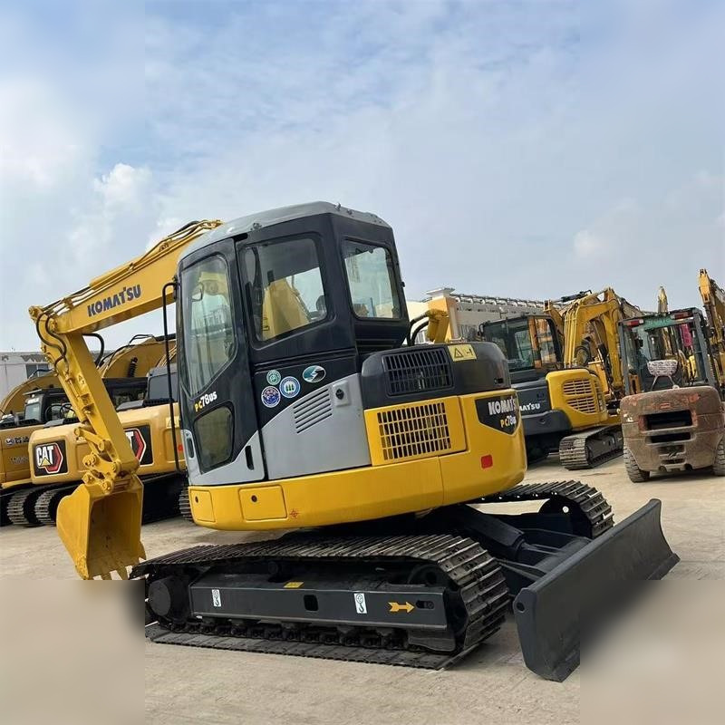 KOMATSU PC78US - Kāpurķēžu ekskavators: foto 1 KOMATSU PC78US - Kāpurķēžu ekskavators: foto 1