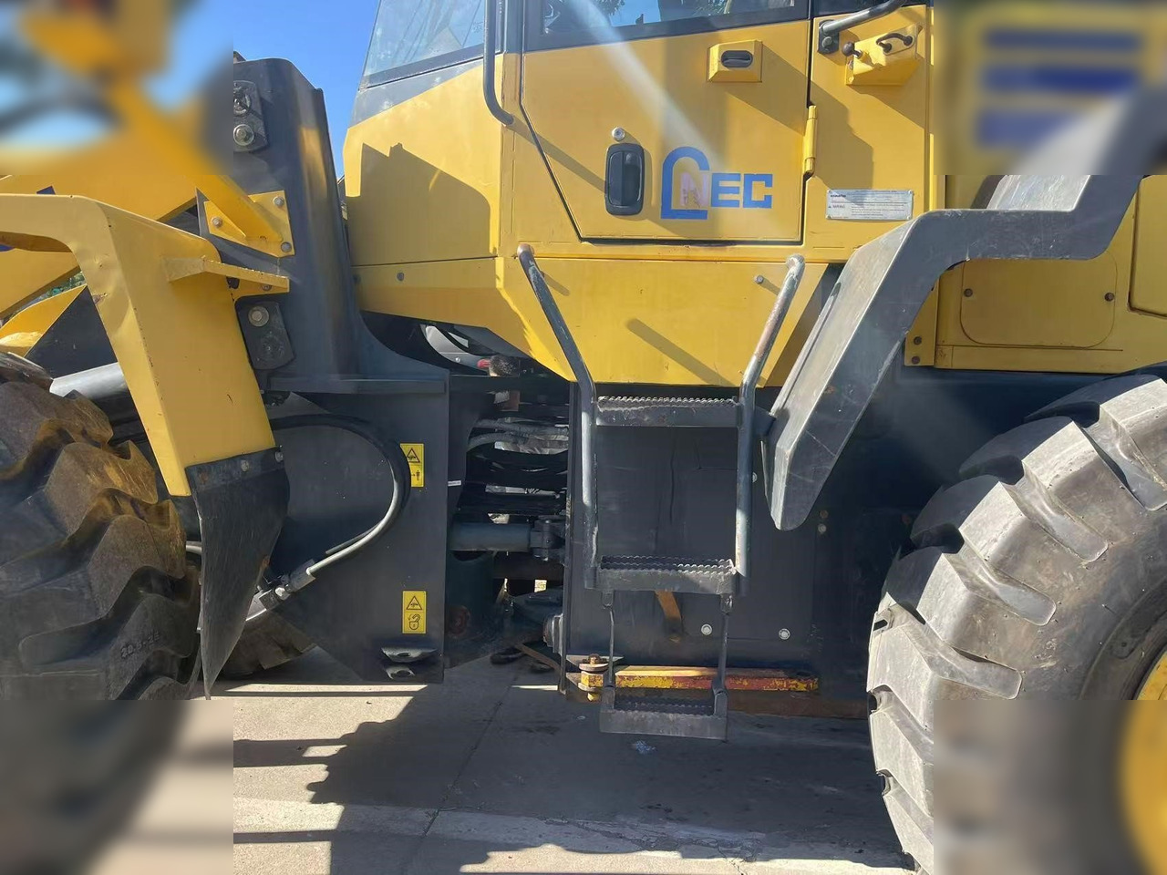 KOMATSU WA320-5 - Riteņu iekrāvējs: foto 4 KOMATSU WA320-5 - Riteņu iekrāvējs: foto 4