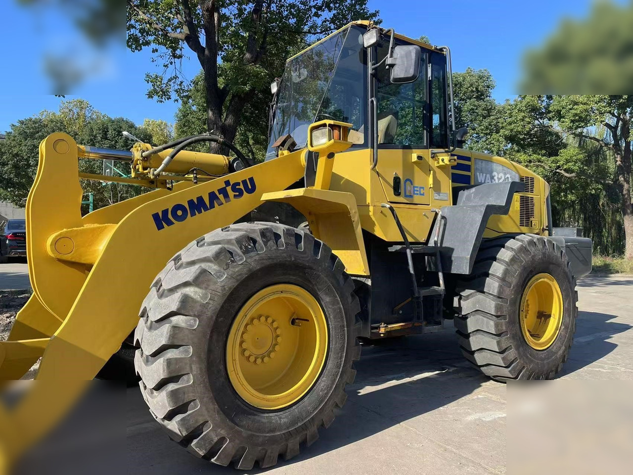 KOMATSU WA320-5 - Riteņu iekrāvējs: foto 4 KOMATSU WA320-5 - Riteņu iekrāvējs: foto 4