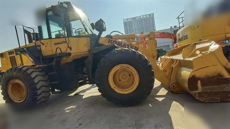 KOMATSU WA380Z-6 - Riteņu iekrāvējs: foto 4 KOMATSU WA380Z-6 - Riteņu iekrāvējs: foto 4
