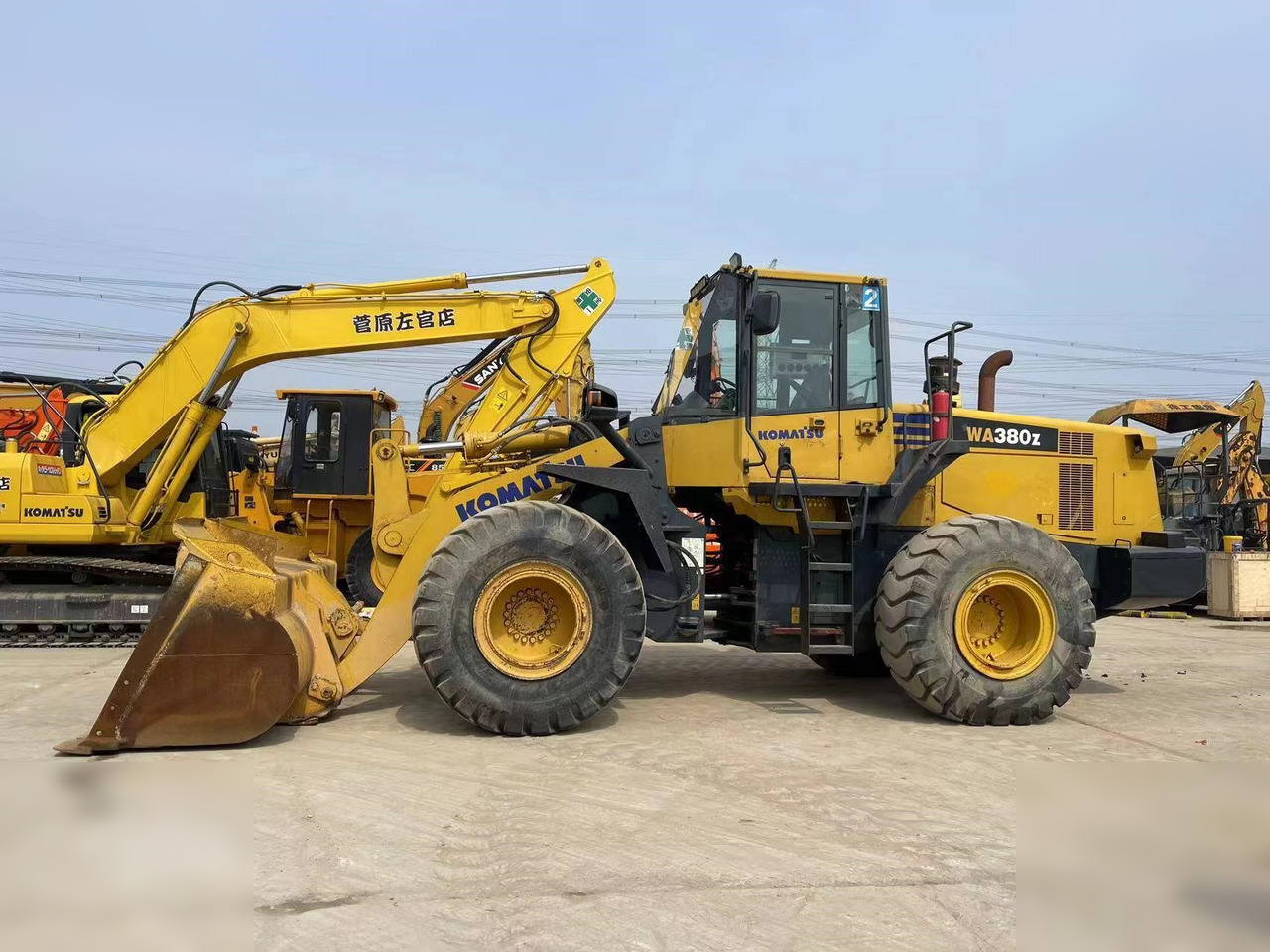 KOMATSU WA380Z-6 - Riteņu iekrāvējs: foto 1 KOMATSU WA380Z-6 - Riteņu iekrāvējs: foto 1
