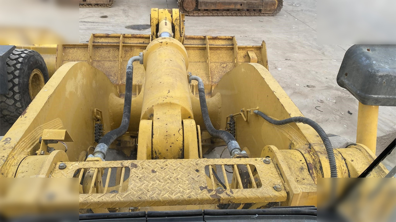 KOMATSU WA600-3 - Riteņu iekrāvējs: foto 5 KOMATSU WA600-3 - Riteņu iekrāvējs: foto 5