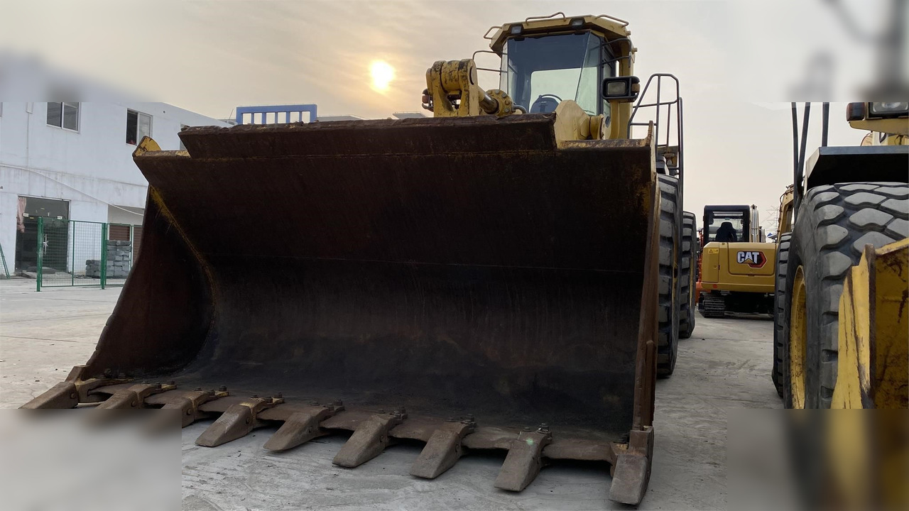 KOMATSU WA600-3 - Riteņu iekrāvējs: foto 4 KOMATSU WA600-3 - Riteņu iekrāvējs: foto 4