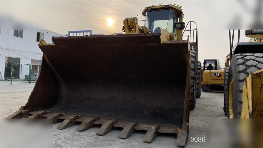KOMATSU WA600-3 - Riteņu iekrāvējs: foto 5 KOMATSU WA600-3 - Riteņu iekrāvējs: foto 5