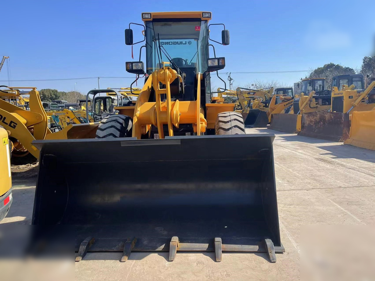 LIUGONG CLG835H - Riteņu iekrāvējs: foto 2 LIUGONG CLG835H - Riteņu iekrāvējs: foto 2