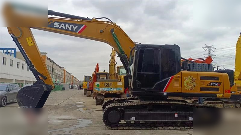 SANY SY215C - Kāpurķēžu ekskavators: foto 1 SANY SY215C - Kāpurķēžu ekskavators: foto 1
