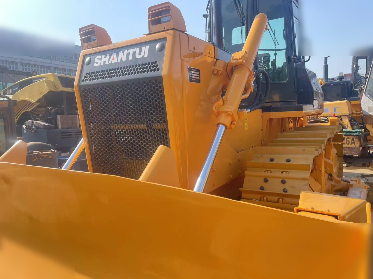 SHANTUI SD16 - Buldozers: foto 5 SHANTUI SD16 - Buldozers: foto 5
