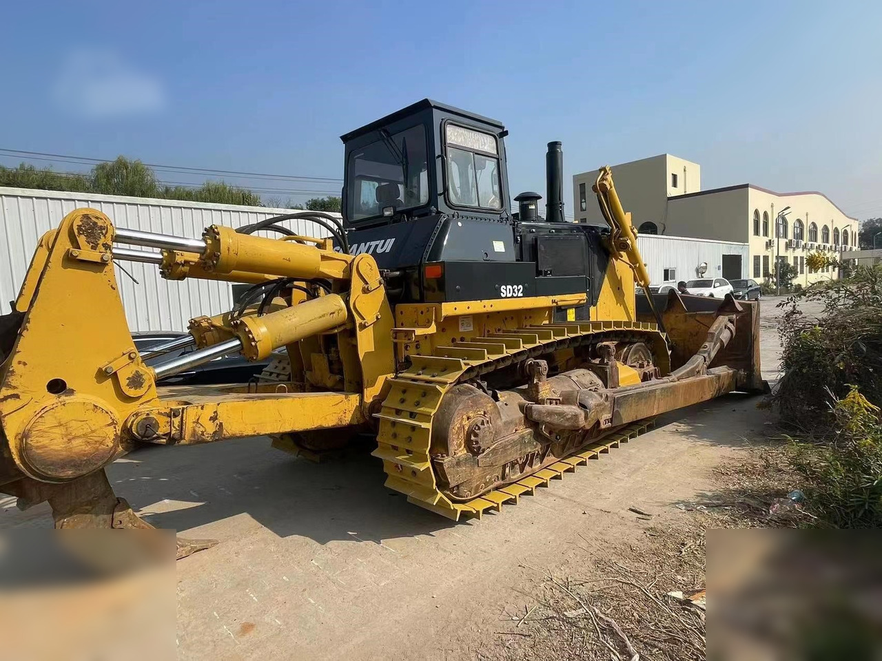 SHANTUI SD32 - Buldozers: foto 2 SHANTUI SD32 - Buldozers: foto 2