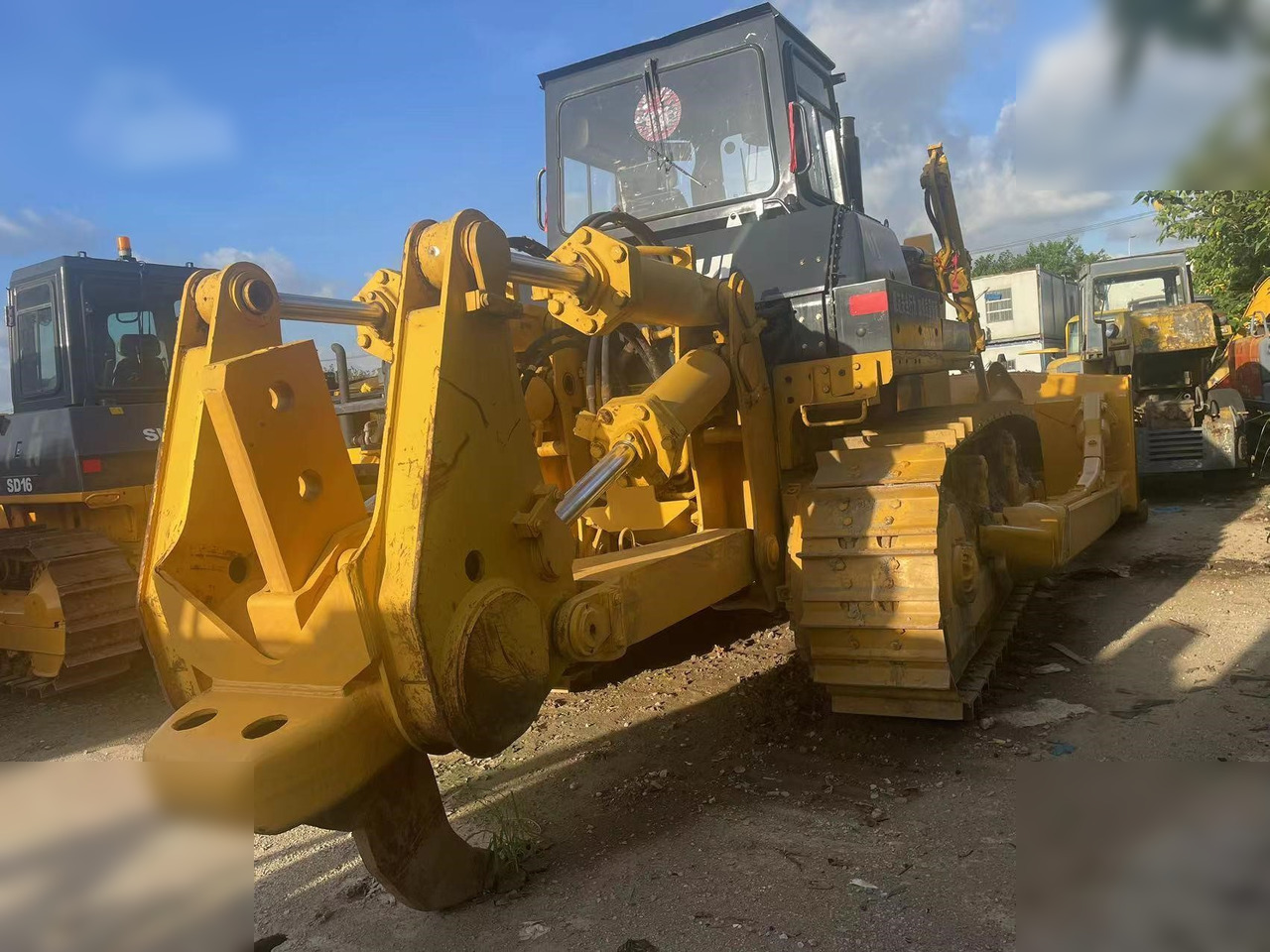 SHANTUI SD32 - Buldozers: foto 2 SHANTUI SD32 - Buldozers: foto 2