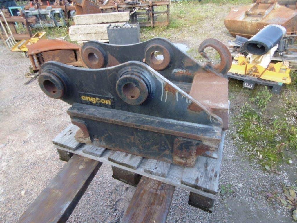 Fäste passande Hitachi 210 - Ātrā sakabe - Celtniecības tehnika: foto 1 Fäste passande Hitachi 210 - Ātrā sakabe - Celtniecības tehnika: foto 1