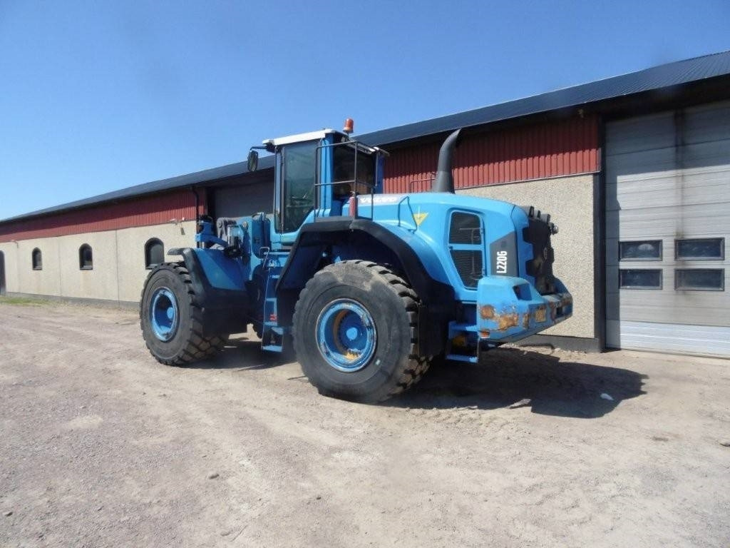 Volvo L 220 G - Riteņu iekrāvējs: foto 2 Volvo L 220 G - Riteņu iekrāvējs: foto 2