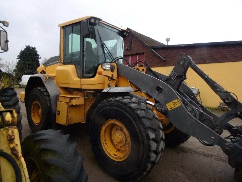 Volvo L 60 F - Riteņu iekrāvējs: foto 1 Volvo L 60 F - Riteņu iekrāvējs: foto 1
