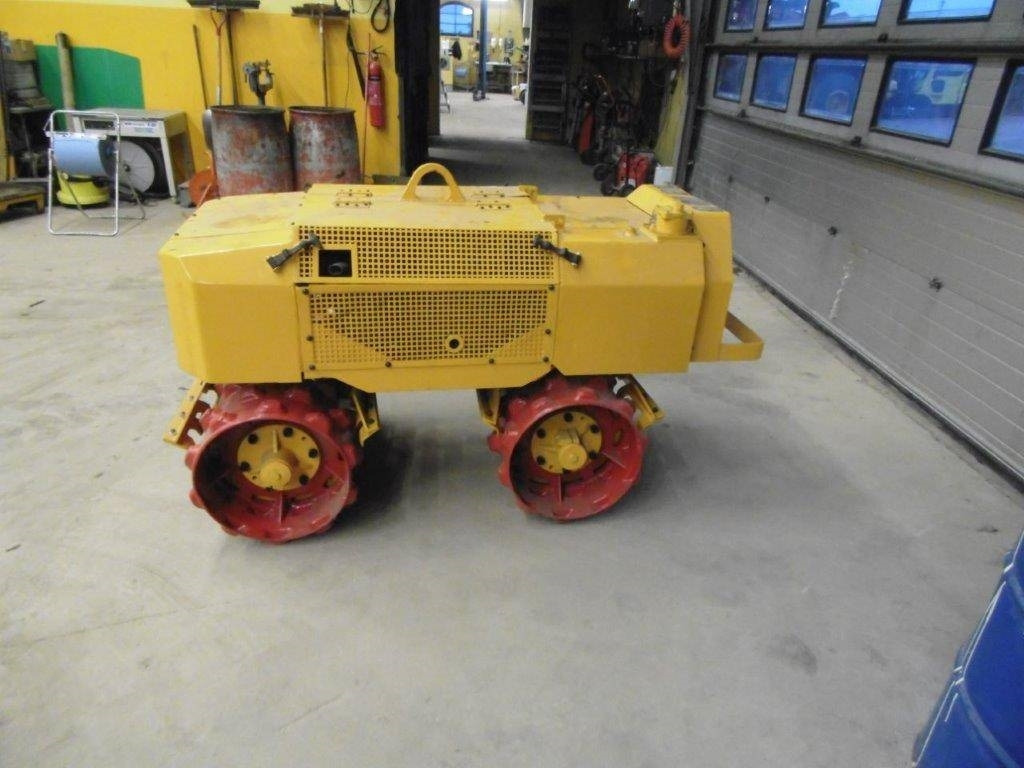 Wacker Lerpackningsvält WDH 86/110 1400 kg - Mini-veltnis: foto 1 Wacker Lerpackningsvält WDH 86/110 1400 kg - Mini-veltnis: foto 1