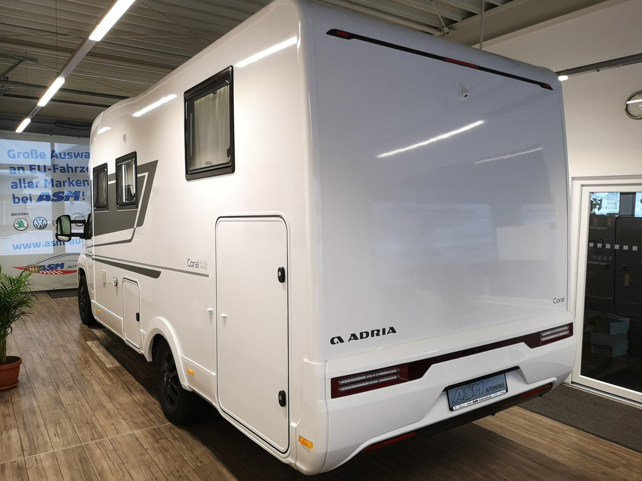 Adria Coral ALL-IN 650 DL*SOLAR*MARKISE*NAVI*SOFORT* - Daļēji integrētais kemperis: foto 5 Adria Coral ALL-IN 650 DL*SOLAR*MARKISE*NAVI*SOFORT* - Daļēji integrētais kemperis: foto 5