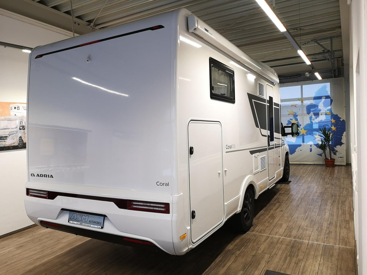 Adria Coral ALL-IN 650 DL*SOLAR*MARKISE*NAVI*SOFORT* - Daļēji integrētais kemperis: foto 4 Adria Coral ALL-IN 650 DL*SOLAR*MARKISE*NAVI*SOFORT* - Daļēji integrētais kemperis: foto 4