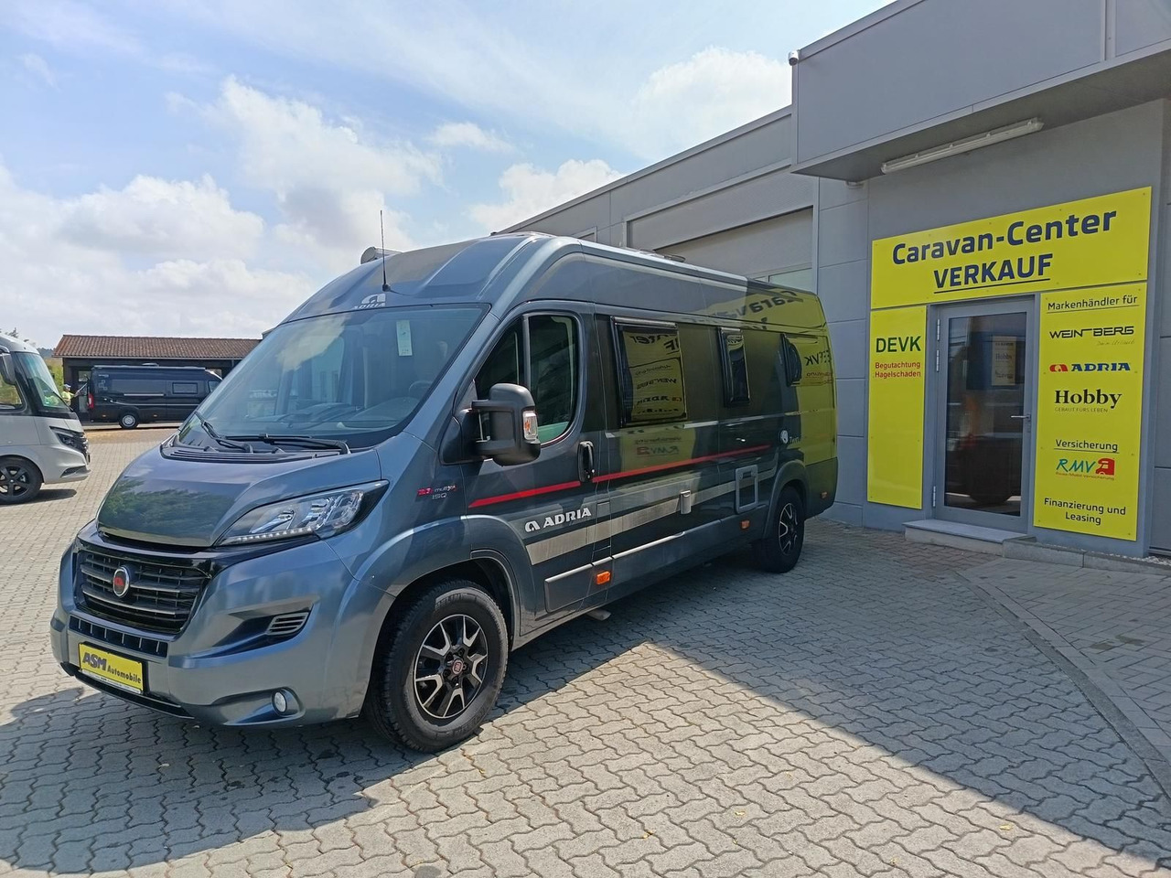 Adria Twin 640SLX Platinum*MARKISE*TV*SAT*FAHRRADTRÄG. - Auto kemperis: foto 3 Adria Twin 640SLX Platinum*MARKISE*TV*SAT*FAHRRADTRÄG. - Auto kemperis: foto 3