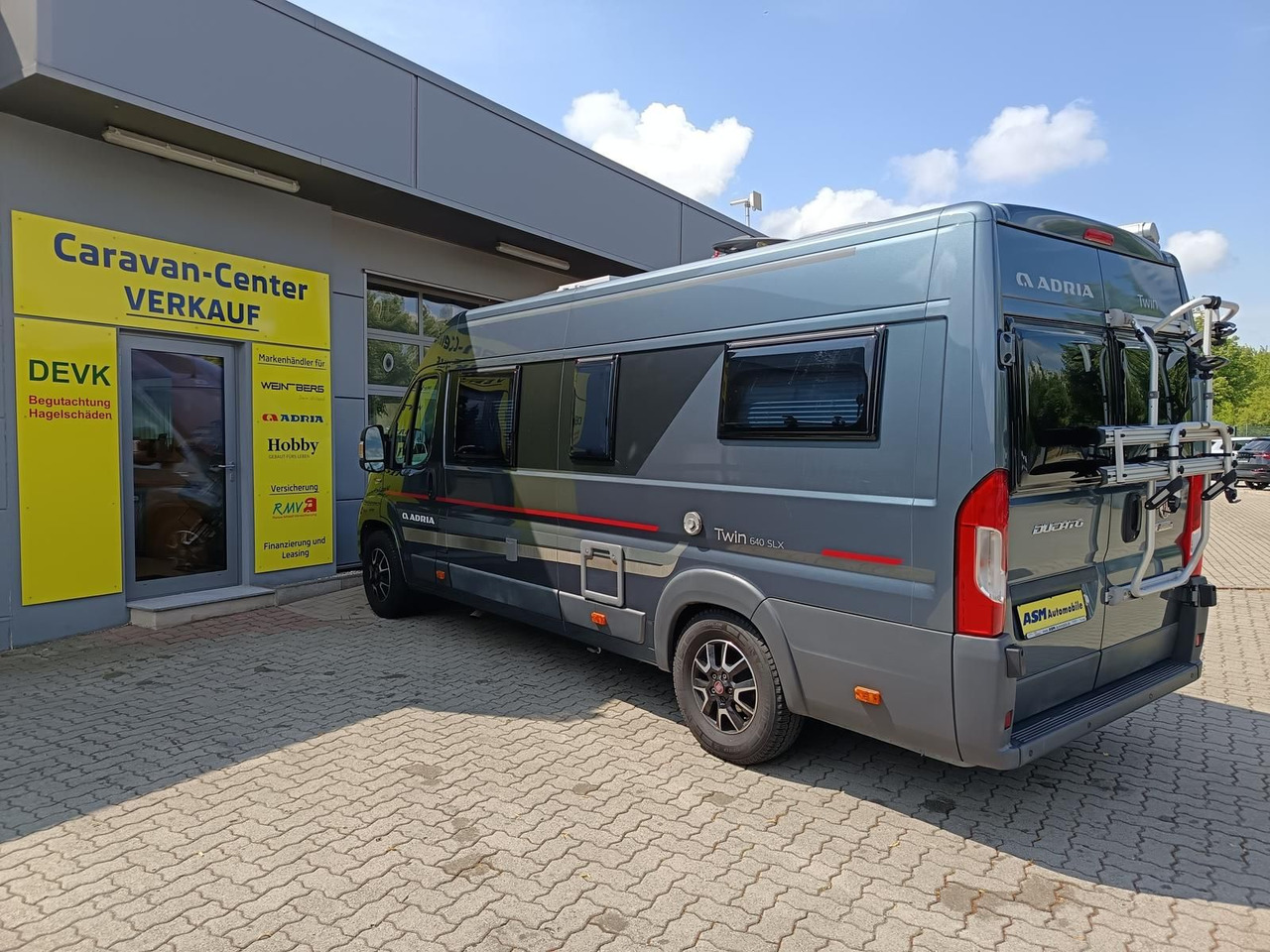 Adria Twin 640SLX Platinum*MARKISE*TV*SAT*FAHRRADTRÄG. - Auto kemperis: foto 5 Adria Twin 640SLX Platinum*MARKISE*TV*SAT*FAHRRADTRÄG. - Auto kemperis: foto 5