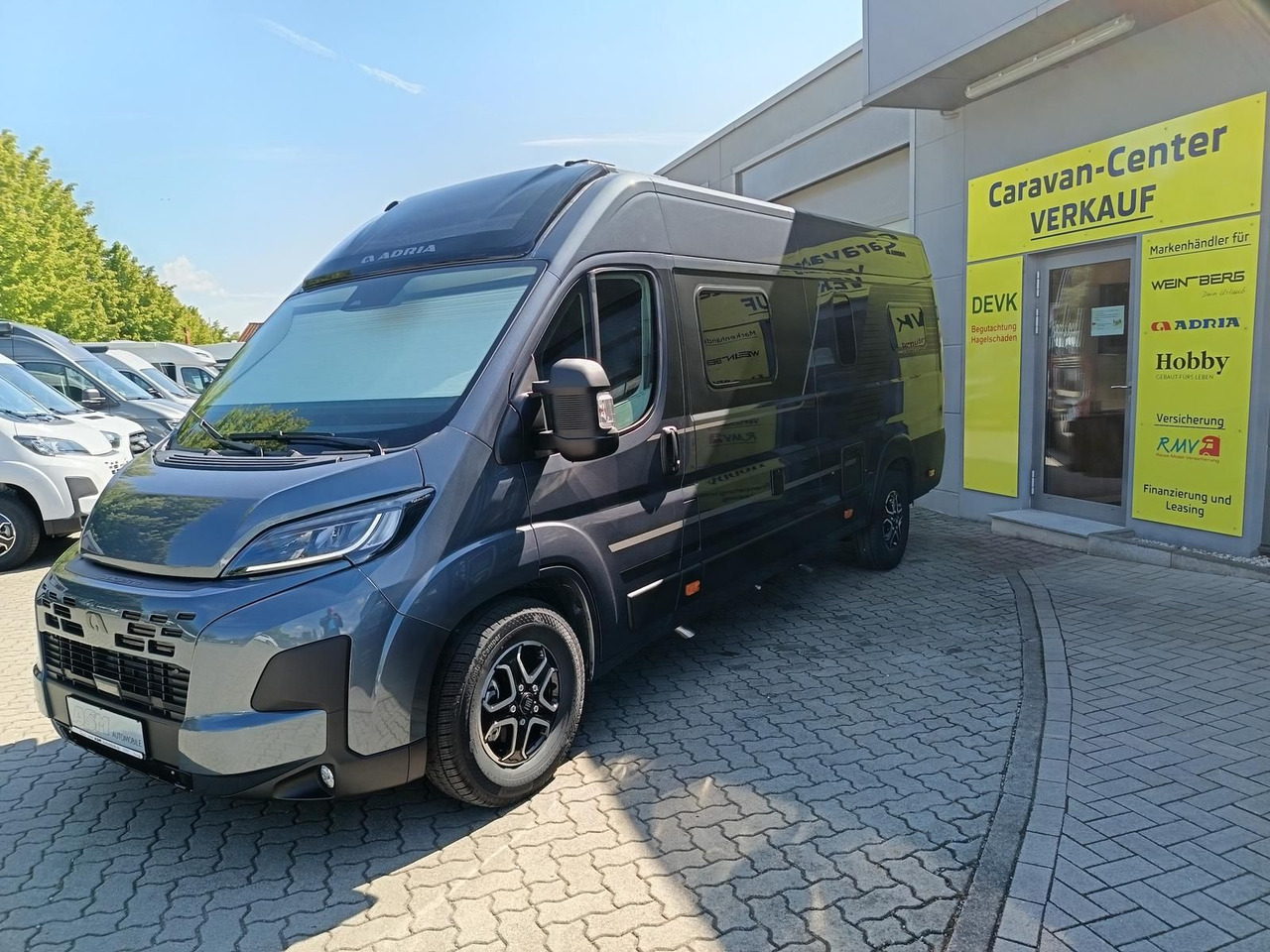 Adria Twin Edition 640 SGX Maxi 132kW*138L KÜHLSCHRANK - Auto kemperis: foto 4 Adria Twin Edition 640 SGX Maxi 132kW*138L KÜHLSCHRANK - Auto kemperis: foto 4