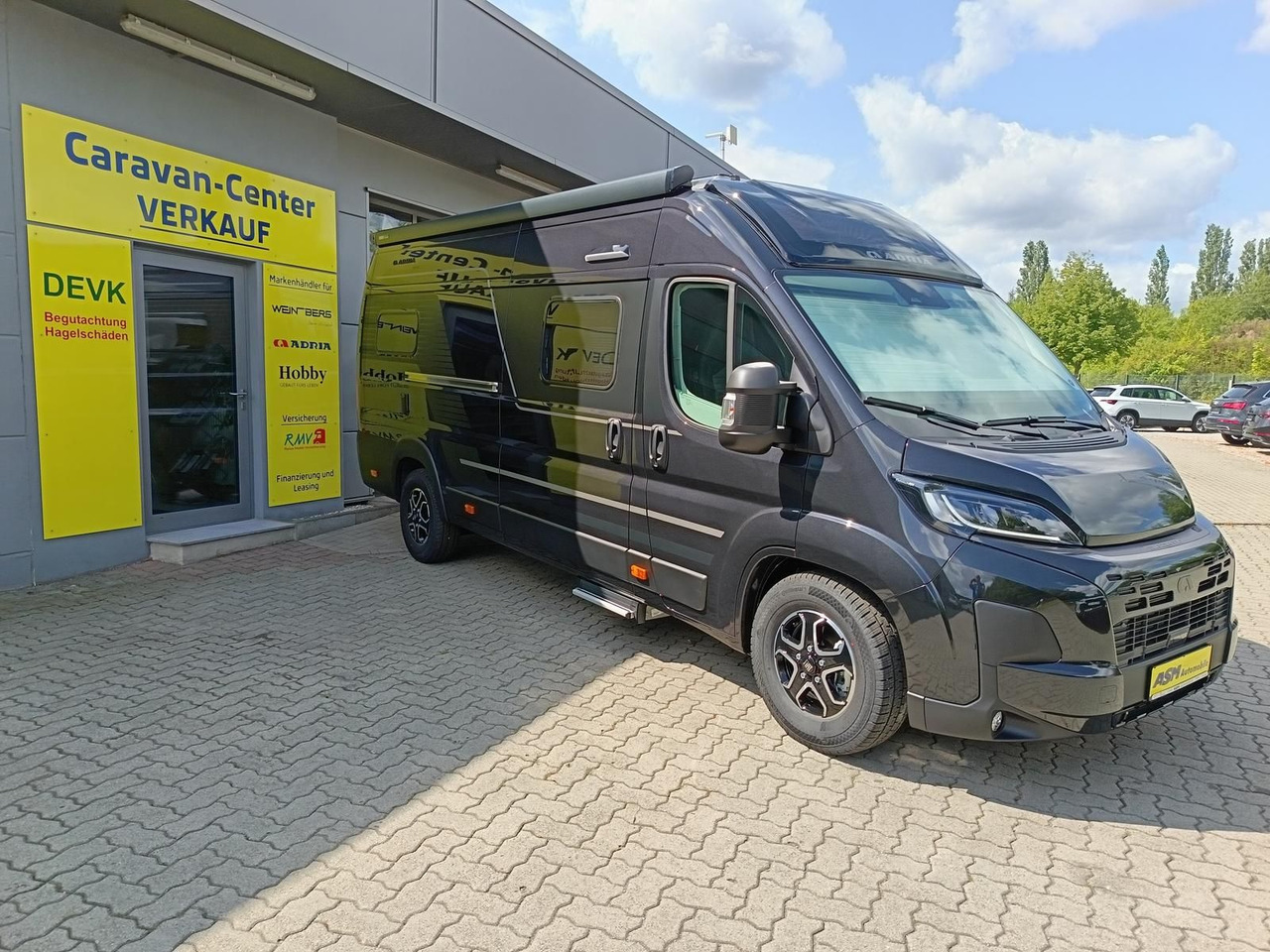 Adria Twin Edition 640 SGX Maxi 132kW*138L KÜHLSCHRANK - Auto kemperis: foto 3 Adria Twin Edition 640 SGX Maxi 132kW*138L KÜHLSCHRANK - Auto kemperis: foto 3