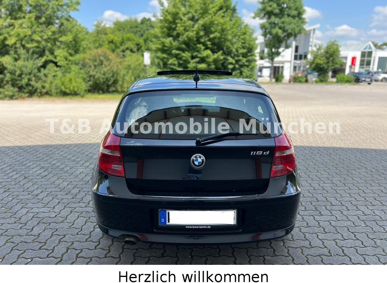 BMW 118d*Advantage-Paket*Klima*Navi*Xenon*PDC*1.Hand - Sedans: foto 4 BMW 118d*Advantage-Paket*Klima*Navi*Xenon*PDC*1.Hand - Sedans: foto 4