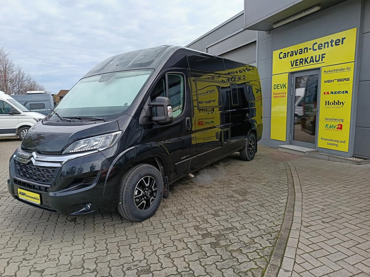 Clever Spirit 600*140 PS*LÄNGSBETTEN*SOFORT VERFÜGBAR* - Auto kemperis: foto 3 Clever Spirit 600*140 PS*LÄNGSBETTEN*SOFORT VERFÜGBAR* - Auto kemperis: foto 3