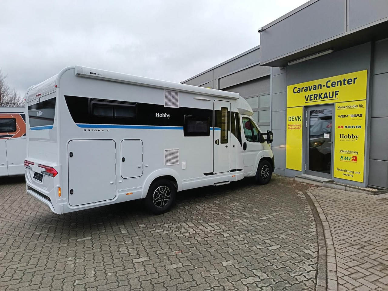 Hobby Ontour C680 GE*AUTOMATIK*LITHIUM*MARKISE*SOFORT* - Daļēji integrētais kemperis: foto 5 Hobby Ontour C680 GE*AUTOMATIK*LITHIUM*MARKISE*SOFORT* - Daļēji integrētais kemperis: foto 5