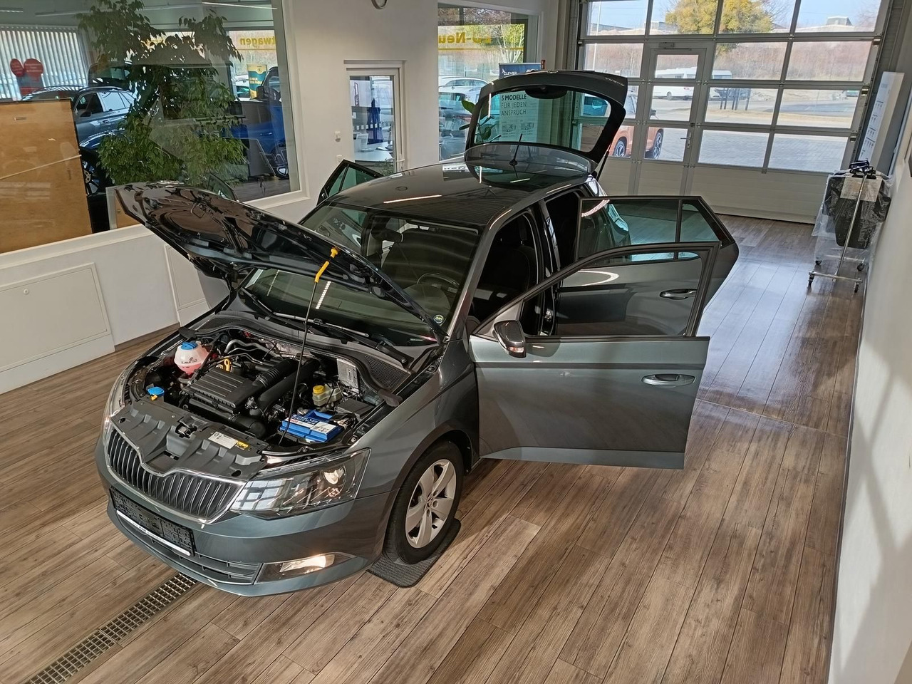 Skoda Fabia Style 1,2 TSI 81 kW DSG*PDC*SHZ*TEMP*KLIMA - Vieglā automašīna: foto 2 Skoda Fabia Style 1,2 TSI 81 kW DSG*PDC*SHZ*TEMP*KLIMA - Vieglā automašīna: foto 2