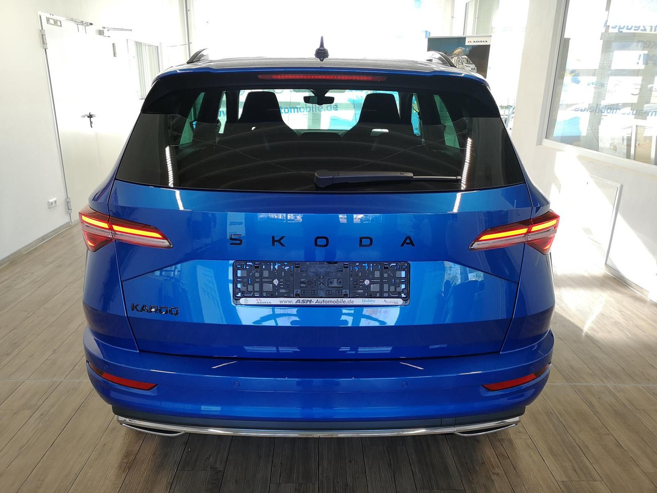 Skoda Karoq Sportline 1,5 TSI DSG*AHK*360°5J.GARANTIE* - SUV: foto 5 Skoda Karoq Sportline 1,5 TSI DSG*AHK*360°5J.GARANTIE* - SUV: foto 5