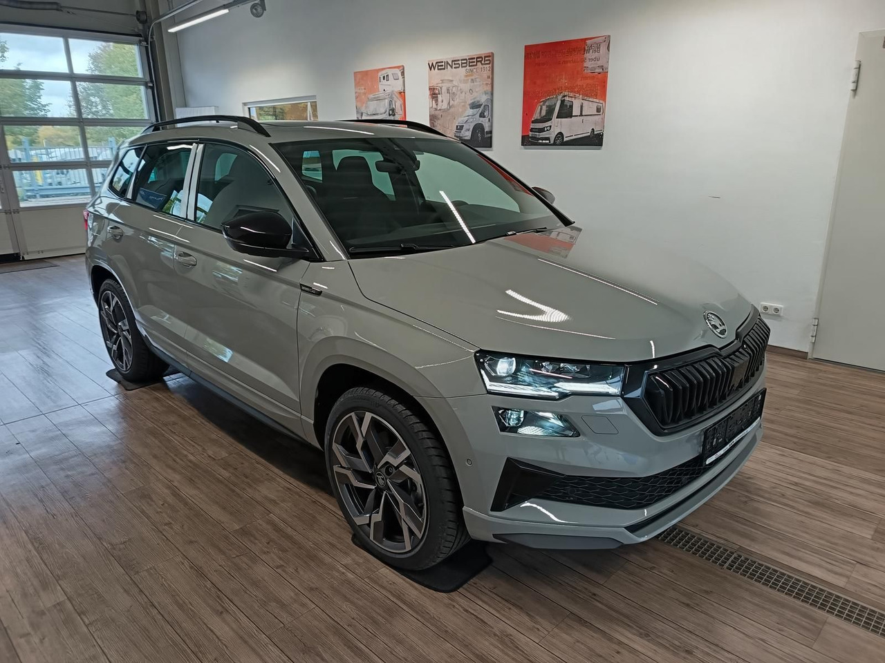 Skoda Karoq Sportline 2,0 TDI 4x4*AHK*PSD*STD.HZG*DCC* - SUV: foto 3 Skoda Karoq Sportline 2,0 TDI 4x4*AHK*PSD*STD.HZG*DCC* - SUV: foto 3