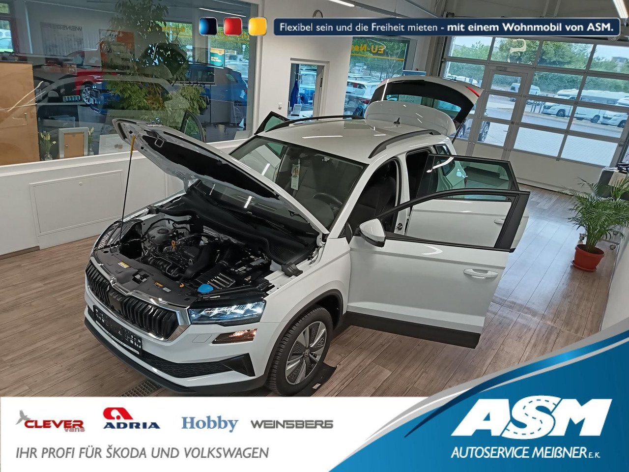 Skoda Karoq Style 1,5TSI DSG*AHK-VORBER*NAVI*LED*R-KAM - SUV: foto 1 Skoda Karoq Style 1,5TSI DSG*AHK-VORBER*NAVI*LED*R-KAM - SUV: foto 1